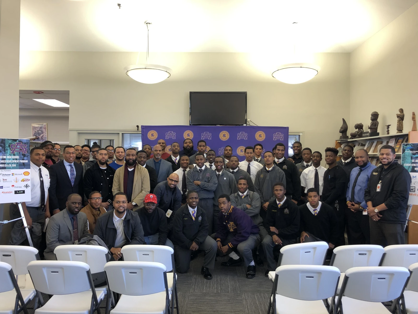 Full cohort and partner volunteers at the Student Athlete Career Development Program